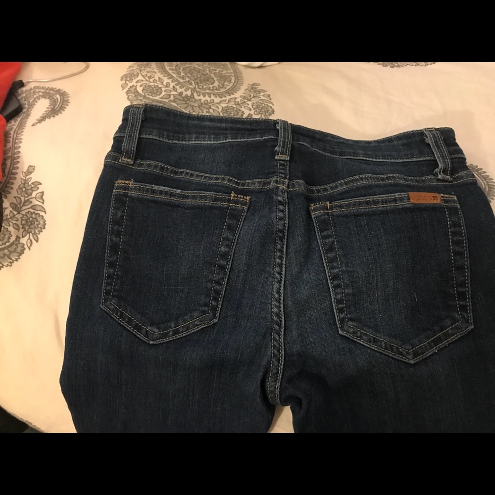 Joe’s size 26 skinny ankle jeans